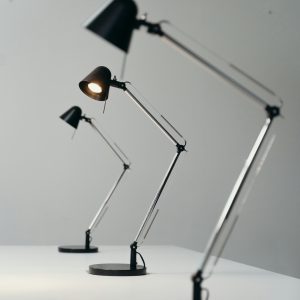 Black Minimal Table Lamp